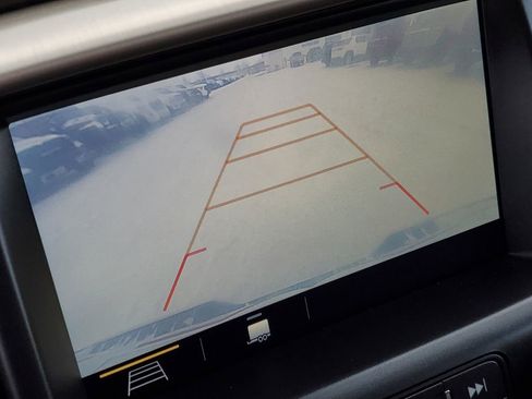 Used 2021 GMC Canyon Denali image 18