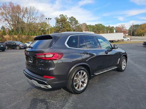 Used 2023 BMW X5 sDrive40i w/ Premium Package image 3