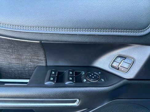 Used 2018 Ford Expedition Limited w/ Equipment Group 302A AWD/4WD image 20