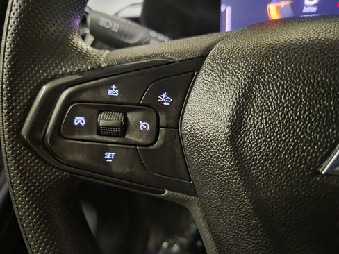 Used 2025 Chevrolet TrailBlazer LT AWD/4WD image 20