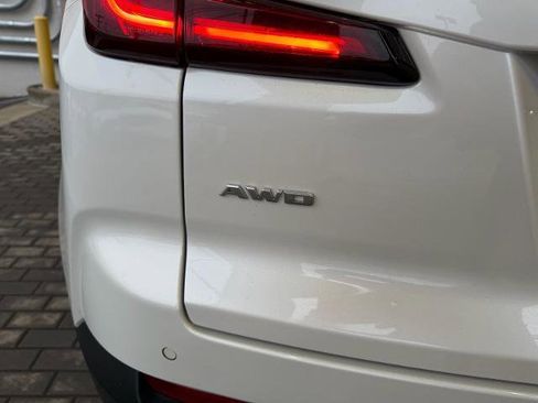 Used 2019 Cadillac XT4 Premium Luxury image 10