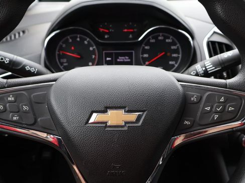 Used 2019 Chevrolet Cruze LT w/ Sun And Sound Package FWD image 18