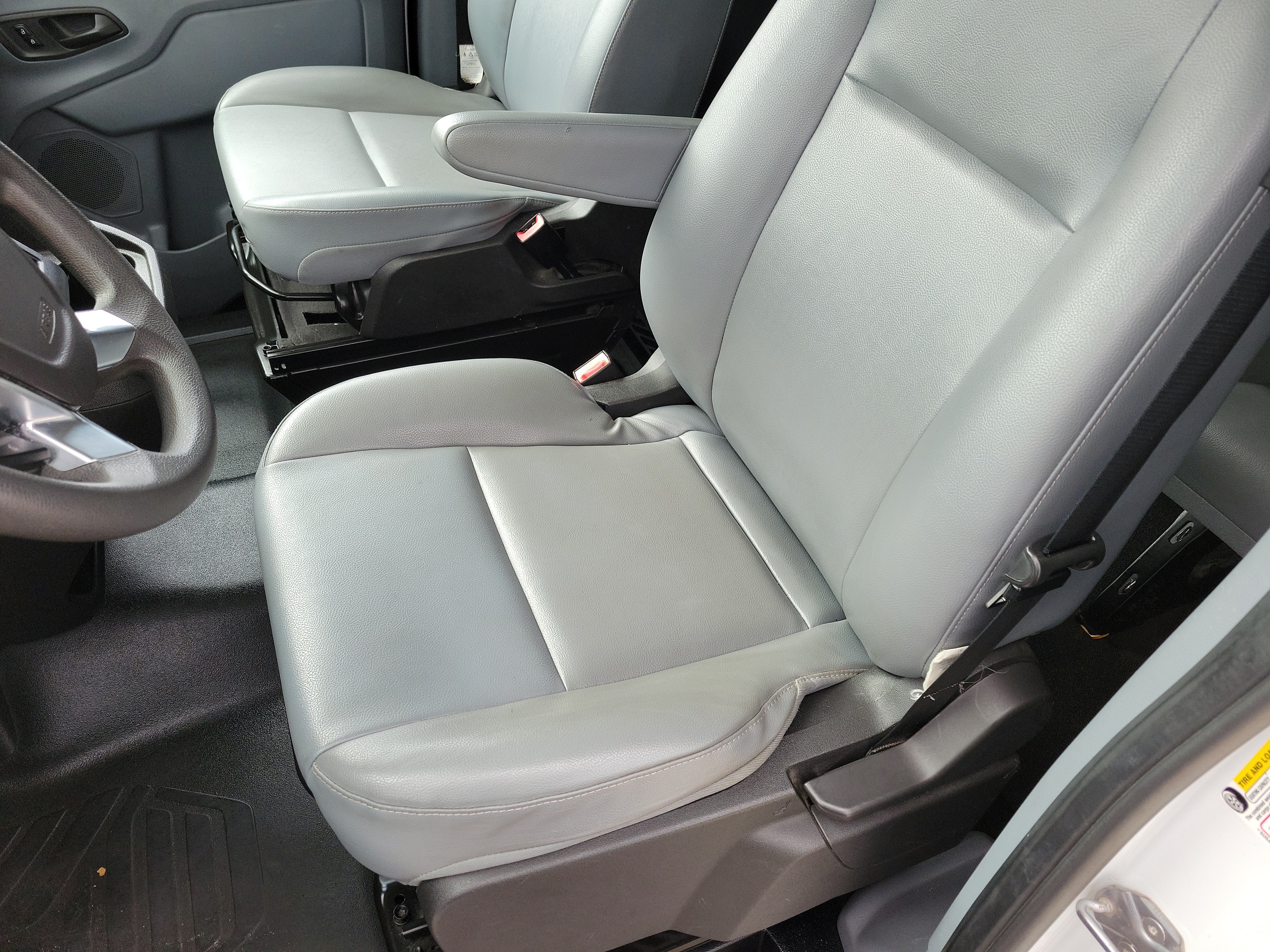 Used 2018 Ford Transit 350 XL RWD image 19