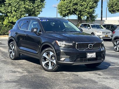 Certified 2025 Volvo XC40 B5 Core w/ Protection Package Premier