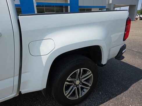 Used 2022 Chevrolet Colorado W/T w/ Custom Special Edition AWD/4WD image 32