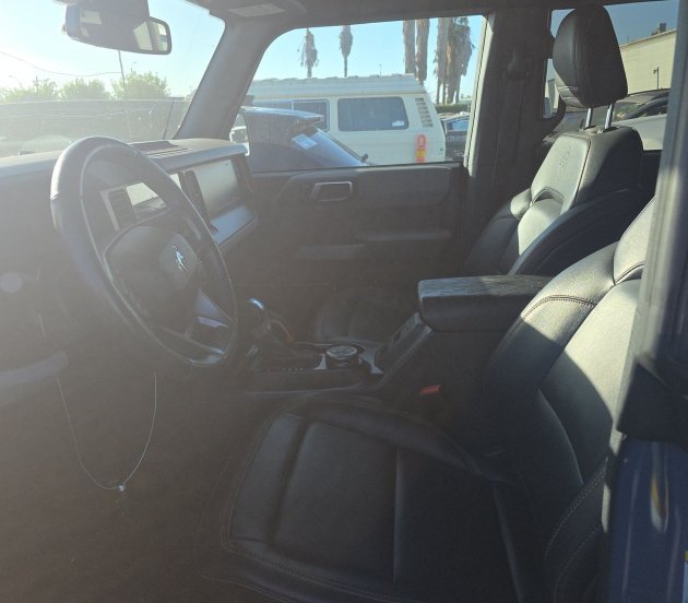 Used 2023 Ford Bronco Badlands AWD/4WD image 4