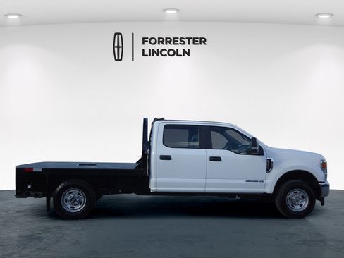Used 2021 Ford F250 XL w/ Power Equipment Group AWD/4WD image 2