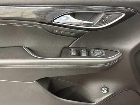 Used 2023 Buick Envision Essence w/ Sport Touring Package image 15