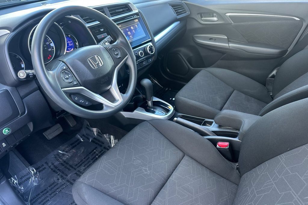 Used 2017 Honda Fit EX image 9