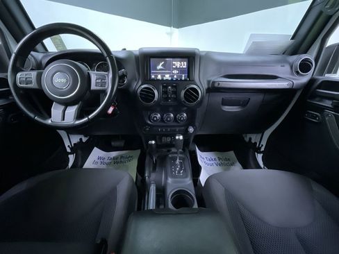 Used 2017 Jeep Wrangler Unlimited Sport image 18