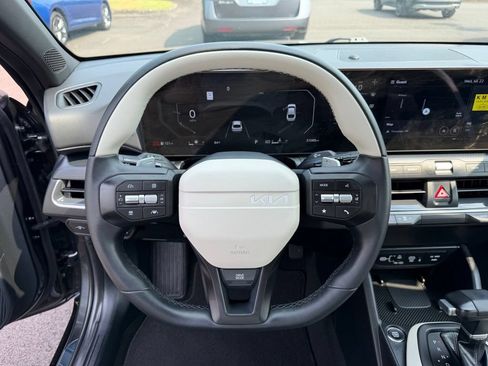 Used 2025 Kia K4 GT-Line w/ GT-Line Premium Package FWD image 19