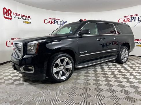 Used 2017 GMC Yukon XL Denali w/ Open Road Package image 3