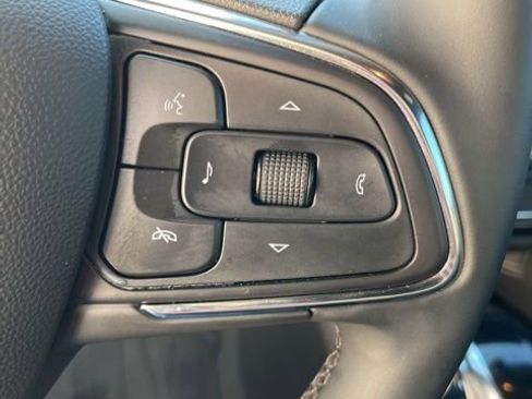 Used 2025 Buick Envista Sport Touring w/ Convenience I Package image 16