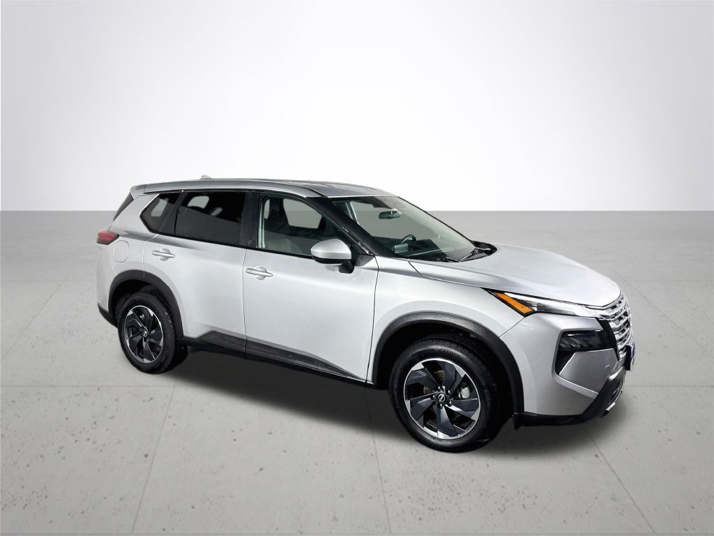 Used 2024 Nissan Rogue SV AWD/4WD image 4