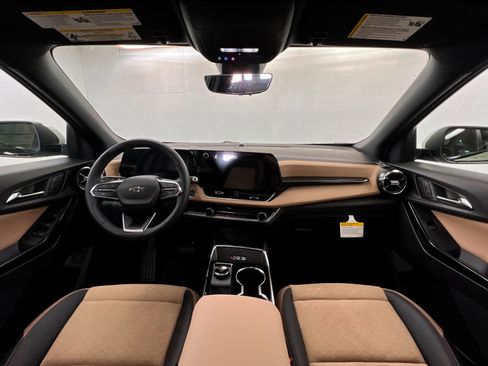 New 2026 Chevrolet Equinox ACTIV w/ Convenience Package III image 10