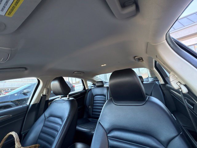 Used 2020 Ford Fusion SEL FWD image 19