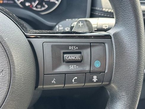 Used 2023 Nissan Rogue SV AWD/4WD image 24