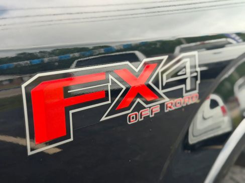 Used 2016 Ford F150 XLT w/ Equipment Group 302A Luxury image 6