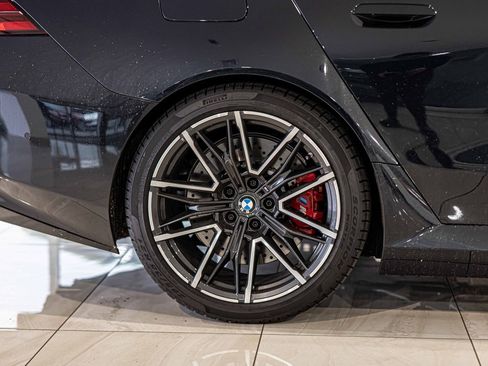Used 2025 BMW M5 w/ Carbon Package image 11