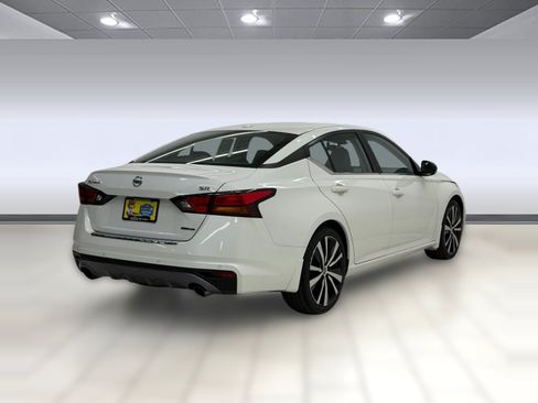 Used 2022 Nissan Altima 2.0 SR FWD image 7
