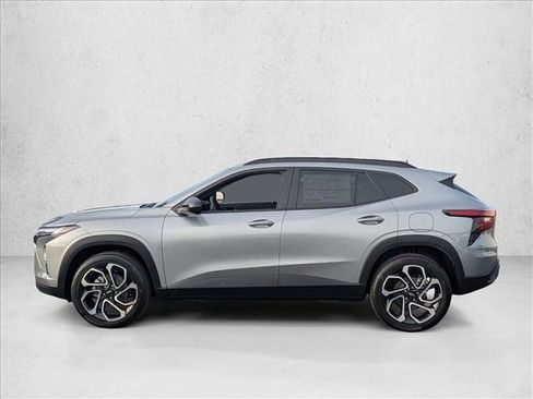 New 2026 Chevrolet Trax RS w/ Sunroof Package FWD image 5