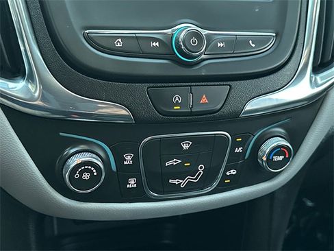 Used 2022 Chevrolet Equinox LS image 26