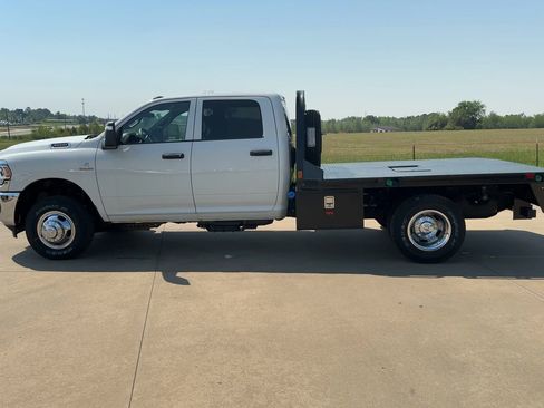 New 2024 RAM 3500 Tradesman w/ Chrome Appearance Group image 5