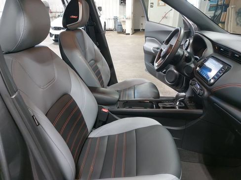 Certified 2023 Nissan Kicks SR w/ SR Premium Package FWD image 10