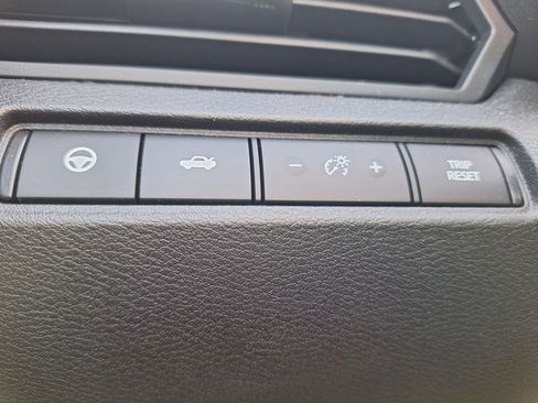 Used 2025 Nissan Altima 2.5 SV w/ SV Premium Package FWD image 12