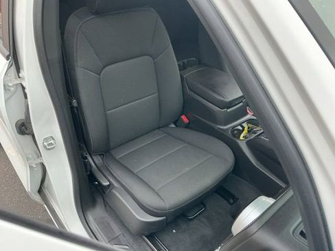 Used 2024 Chevrolet Colorado LT image 19