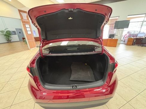 Used 2024 Toyota Corolla LE FWD image 8