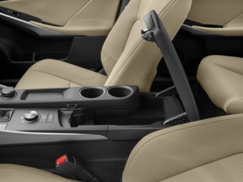 Used 2016 Lexus IS 200t image 15