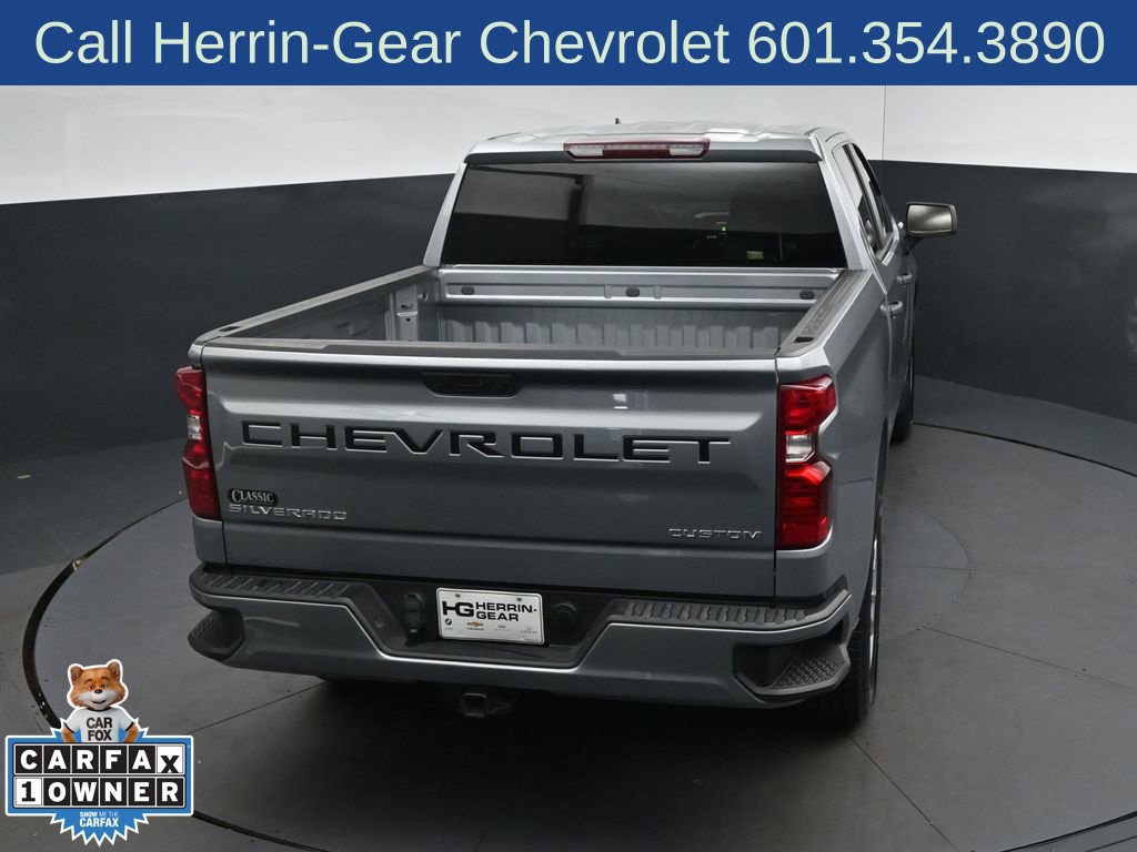 Used 2025 Chevrolet Silverado 1500 Custom w/ LPO, Dark Essentials Package RWD image 15