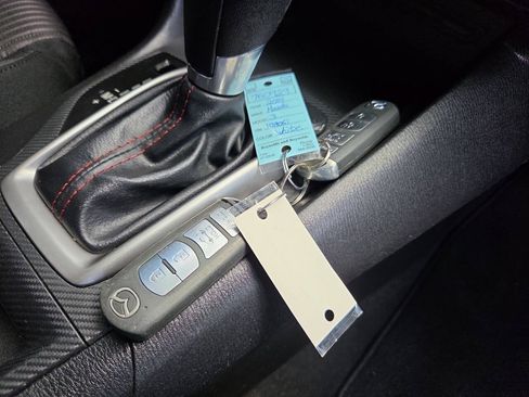 Used 2014 MAZDA MAZDA3 i Touring FWD image 24
