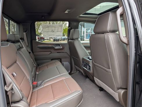 New 2026 GMC Sierra 1500 Denali w/ Denali Reserve Package AWD/4WD image 29
