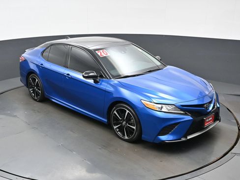 Used 2020 Toyota Camry XSE FWD image 37