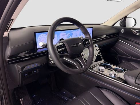 Used 2026 Genesis GV80 2.5T RWD image 9