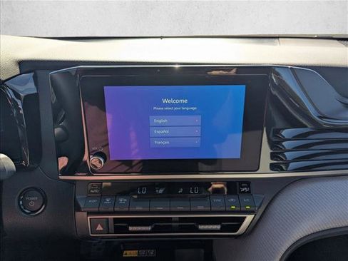 Used 2026 Toyota Camry SE w/ Convenience Package image 13