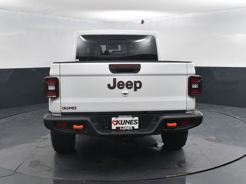 New 2025 Jeep Gladiator Mojave w/ Safety Group image 8