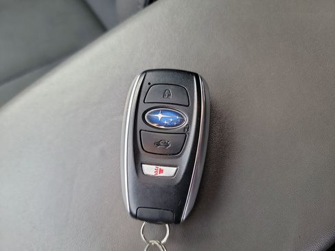 Used 2024 Subaru Crosstrek 2.0i Premium image 24