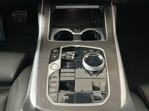 Certified 2023 BMW X7 xDrive40i w/ Executive Package image 14