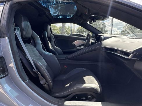 Used 2024 Chevrolet Corvette Stingray Premium Cpe w/ Body-Color Dual Roof Package image 20