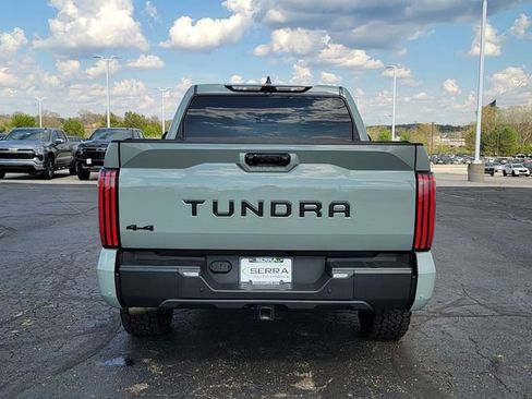 Used 2024 Toyota Tundra Limited AWD/4WD image 7