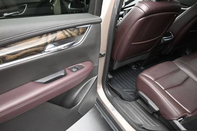 Used 2022 Cadillac XT6 Premium Luxury FWD image 18