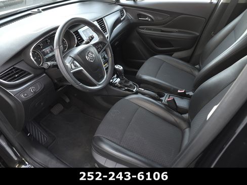 Used 2022 Buick Encore Preferred w/ Safety Package FWD image 9
