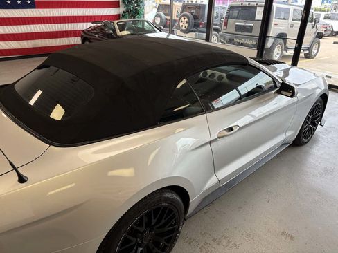 Used 2015 Ford Mustang GT Premium RWD image 20