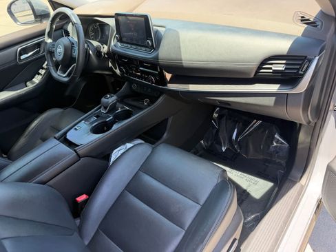 Certified 2021 Nissan Rogue SL FWD image 11