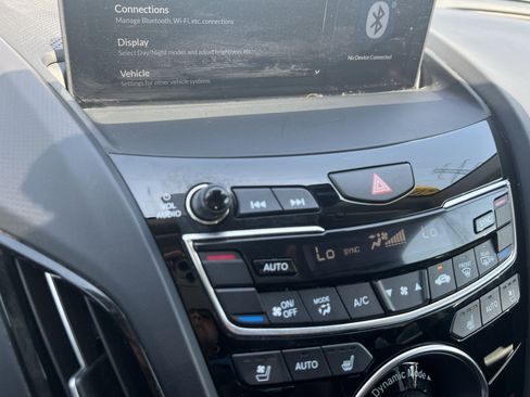 Used 2021 Acura RDX AWD w/ Advance Package image 19