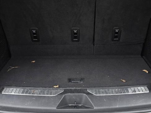 Used 2024 Chevrolet Tahoe Premier image 10