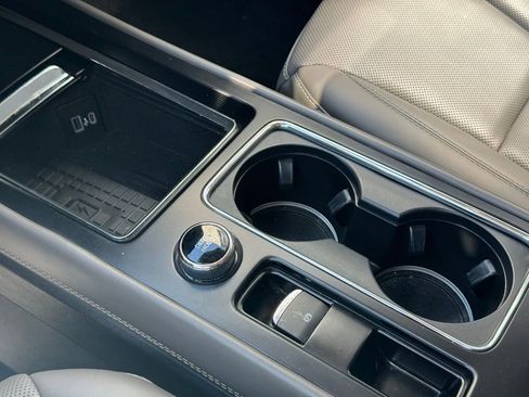 Used 2023 Lincoln Corsair Reserve w/ Equipment Group 201A image 16